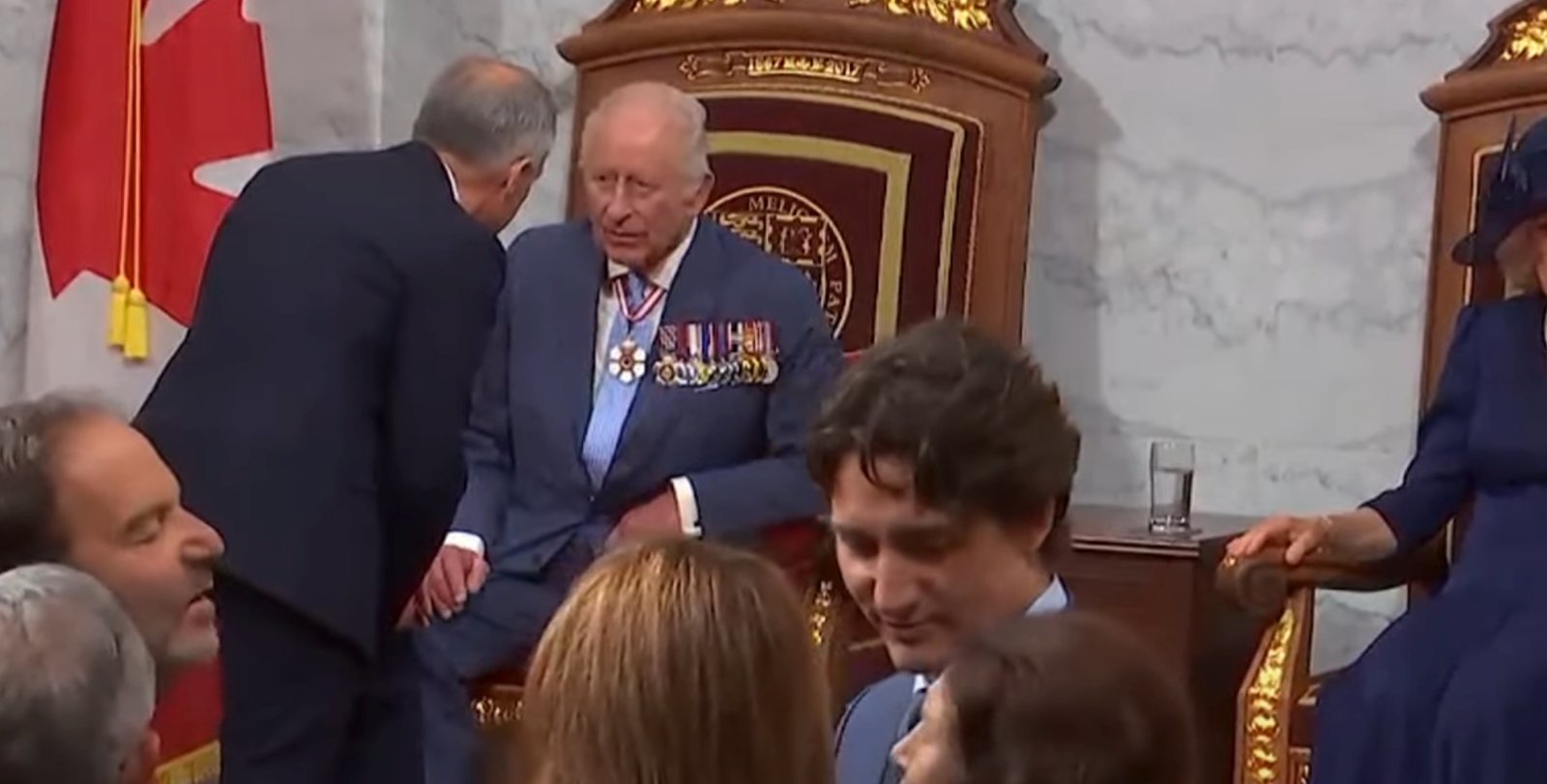 Les souliers de Justin Trudeau retiennent l'attention pendant le discours du trône