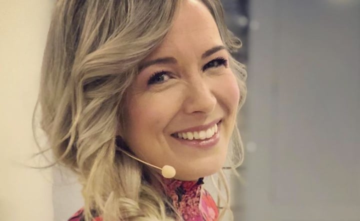 Julie Houle de La poule aux œufs d'or partage une superbe photo de famille avec ses nombreux enfants