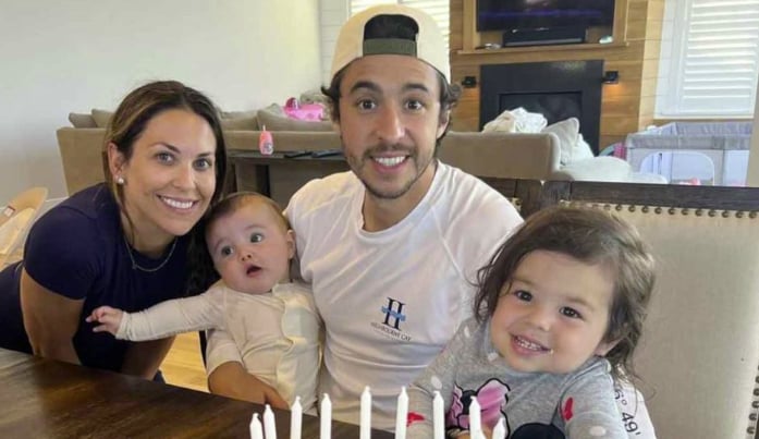 La conjointe de Johnny Gaudreau annonce qu'elle est enceinte de leur 3e enfant