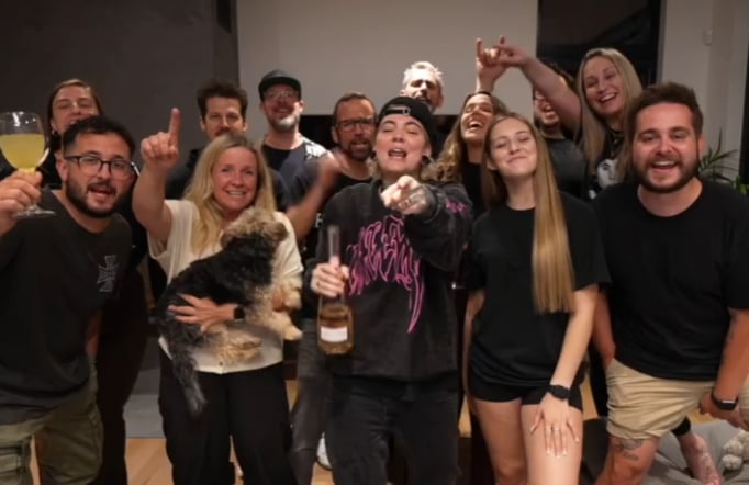 Roxane Bruneau s'adresse à ses fans pour souligner un important moment de son été