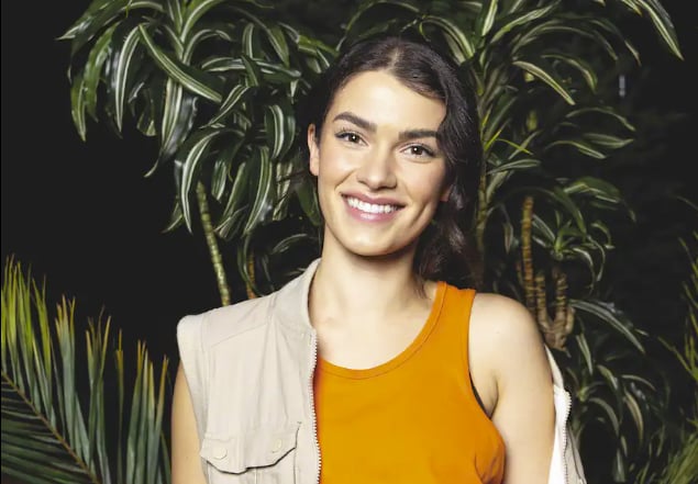 Livia Martin enflamme les médias sociaux avec sa magnifique tenue noire