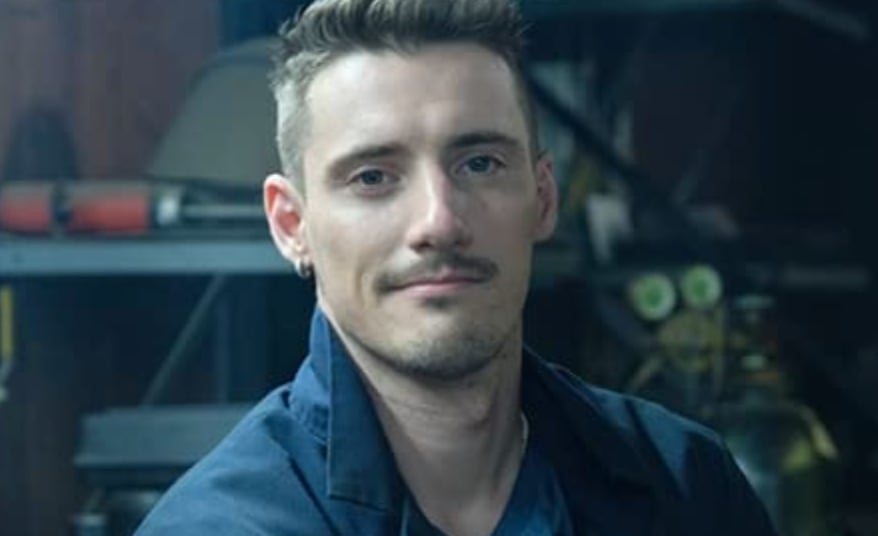 Frédéric Millaire Zouvi se confie ce que ça lui fait d'être le fils d'Alain Zouvi et de faire aussi du théâtre