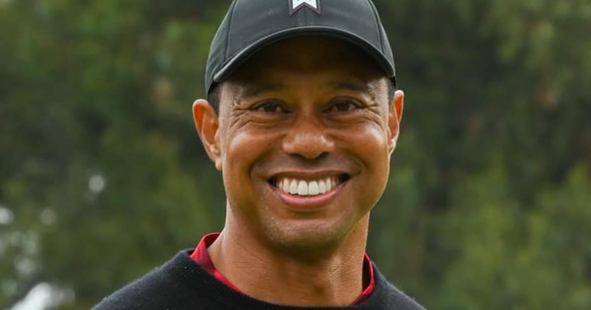 Tiger Woods publie des photos avec sa nouvelle amoureuse controversée