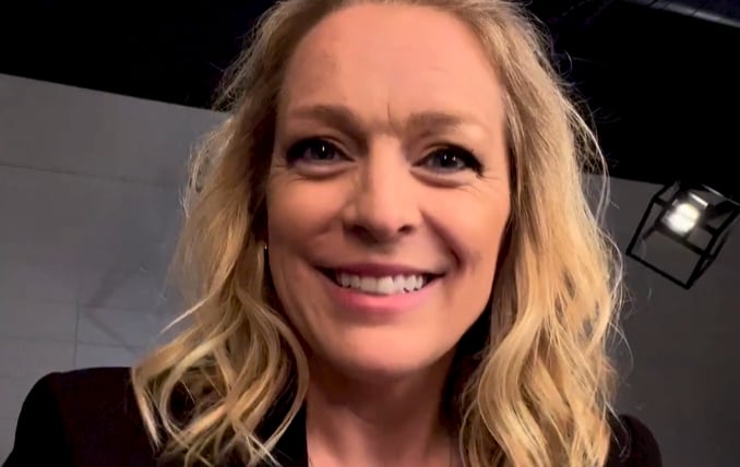 Annie Villeneuve rayonne au camp de jour de sa fille