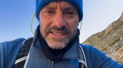 Guillaume Lemay-Thivierge nous fait éclater de rire pendant une sortie en plein-air