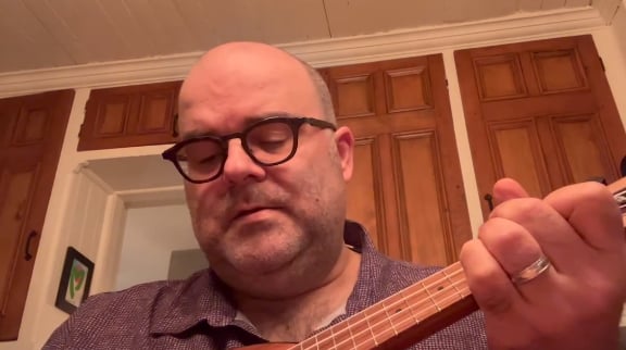 Impossible de ne pas verser une larme en voyant cet hommage de Laurent Paquin à Karl Tremblay