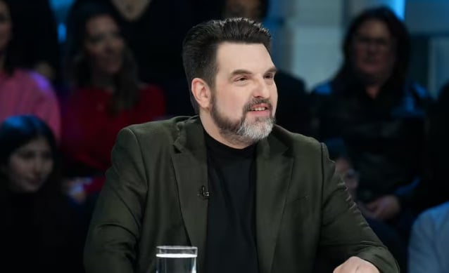MC Gilles donne son opinion franche sur le Gala Les Olivier et il marque un excellent point!
