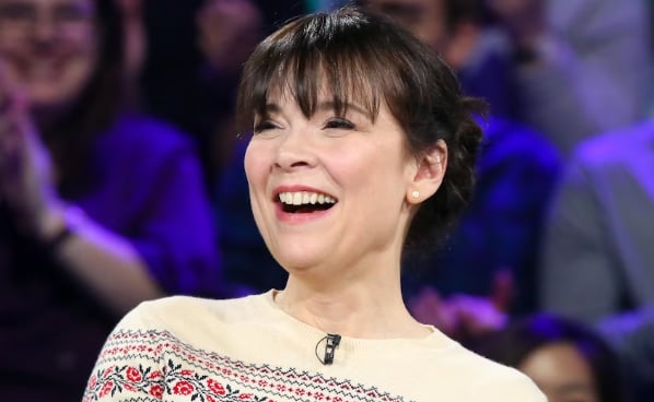 Anne Dorval est maintenant grand-maman et elle se confie sur cette belle étape dans sa vie
