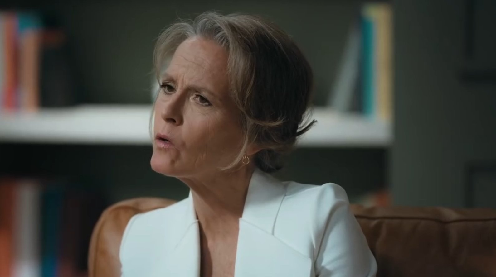 Louise Sigouin craque sous les émotions dans l'épisode final de Si on s'aimait encore