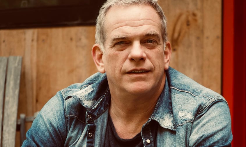 5 flamboyantes photos de la nouvelle amoureuse de Garou 