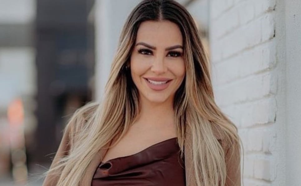 Cintia d'Occupation Double pose flambette et se fait censurer sur Instagram