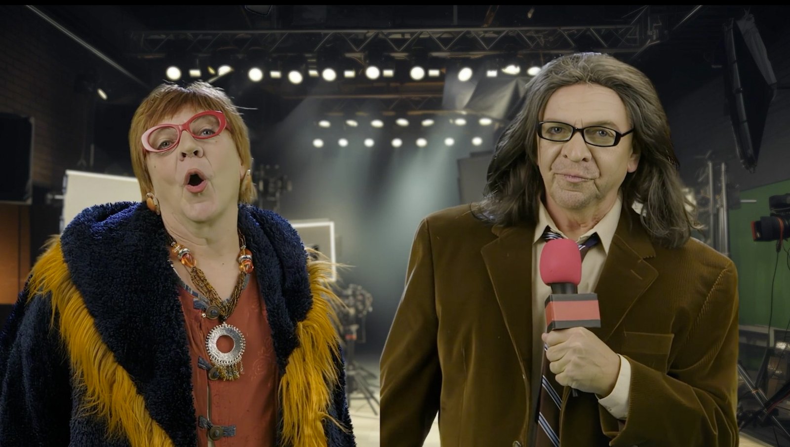 Marc Labrèche se glisse dans la peau de Chantal Lamarre et Jean-René Dufort et c'est hilarant 