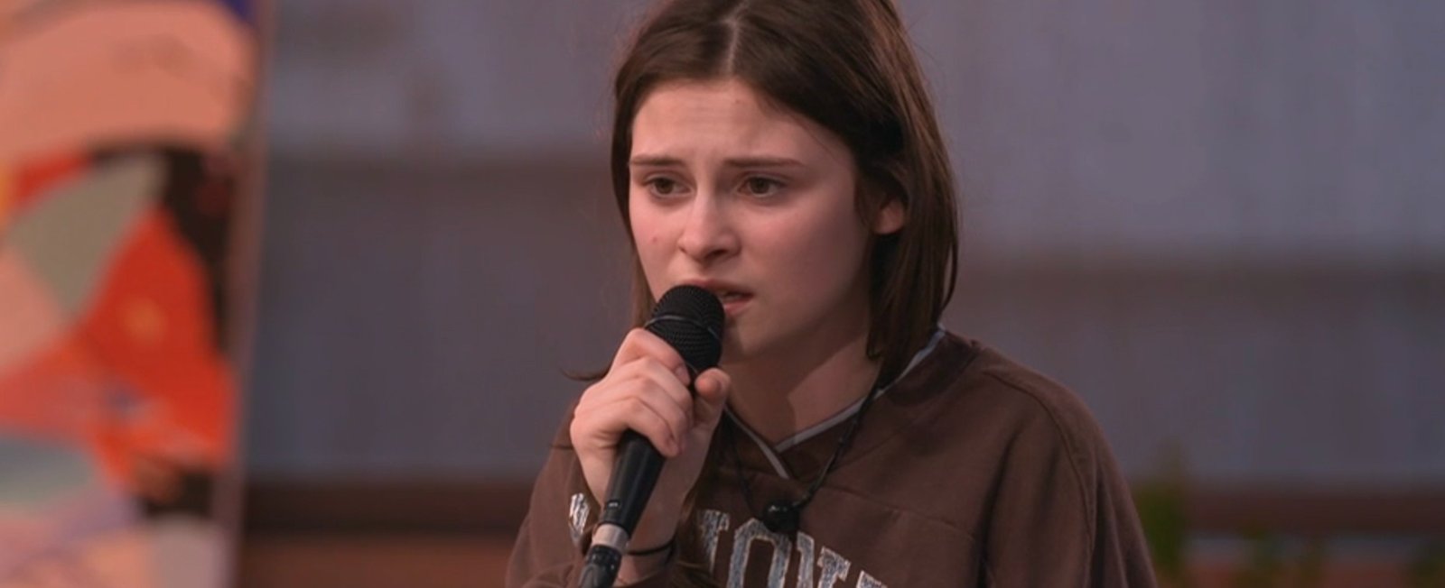 Mia Tinayre de Star Académie fait pleurer tous les profs en interprétant sa chanson pour la demi-finale