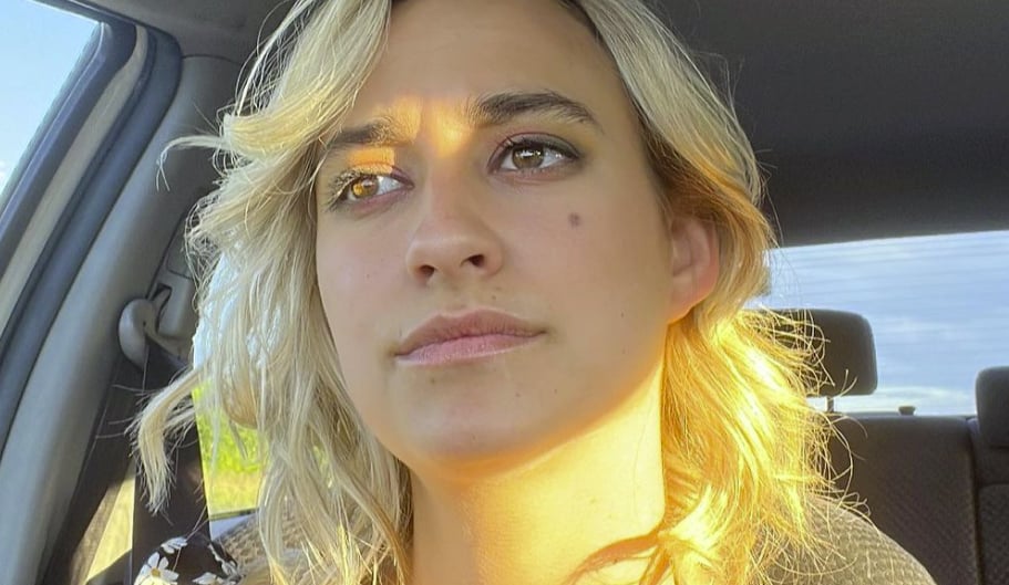 Éléonore Lagacé se transforme en Barbie pour sa fête et elle est resplendissante 