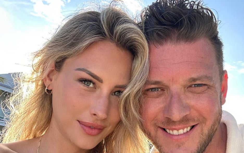La blonde de Mathieu Baron nous dévoile des photos d'elle à 6 mois de grossesse