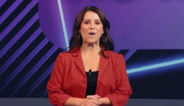 Le nouveau show d'Anaïs Favron qui met la langue française en vedette dévoile ses premières images