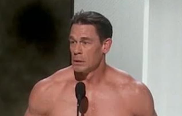 John Cena se présente en tenue d'Adam sur la scène des Oscars 2024