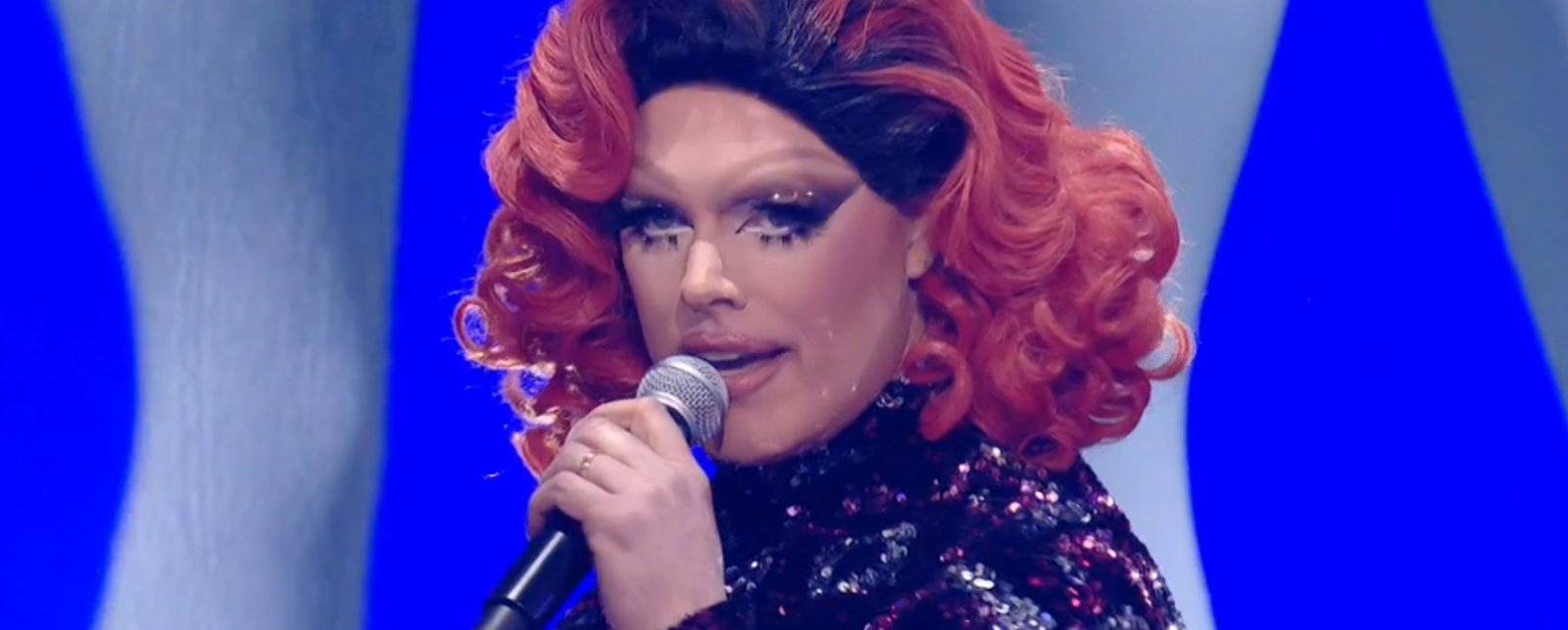 Jean-François Breau crée une véritable commotion avec son numéro de drag à Zénith