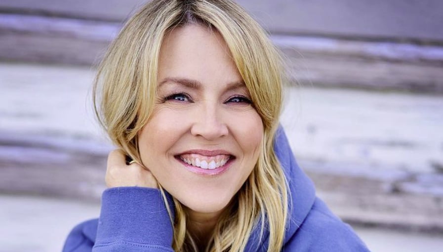 Grande annonce de Julie Bélanger alors qu'il y a un nouveau membre dans la famille