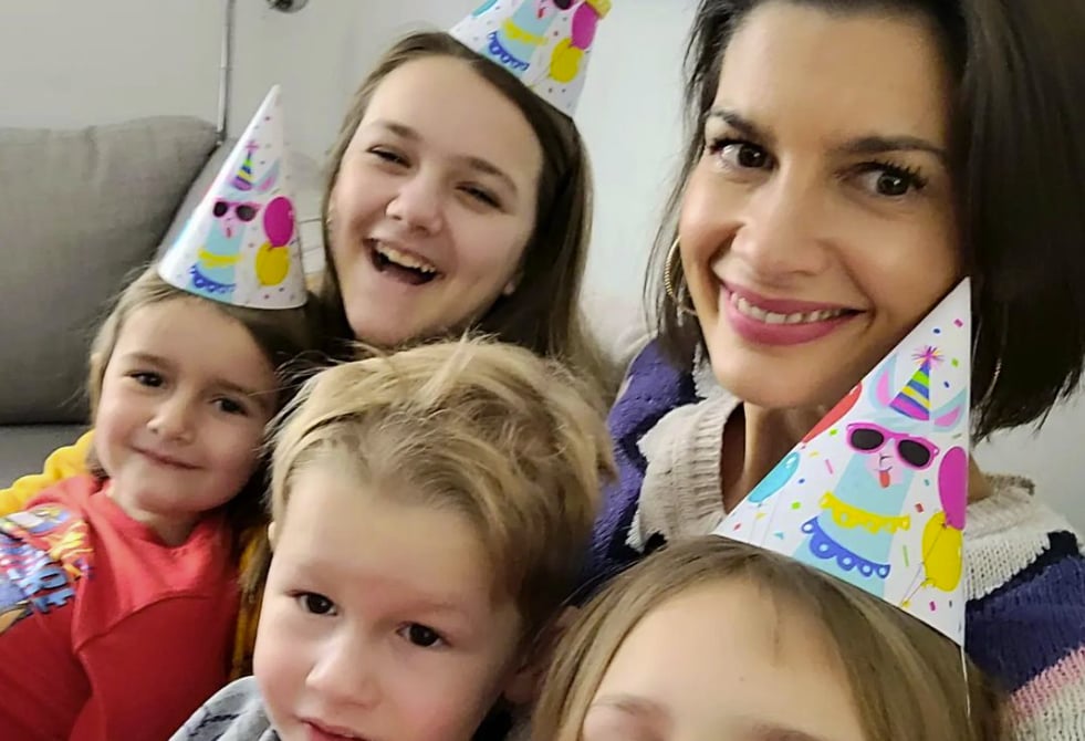 Geneviève Guilbault prend une adorable photo avec son amoureux