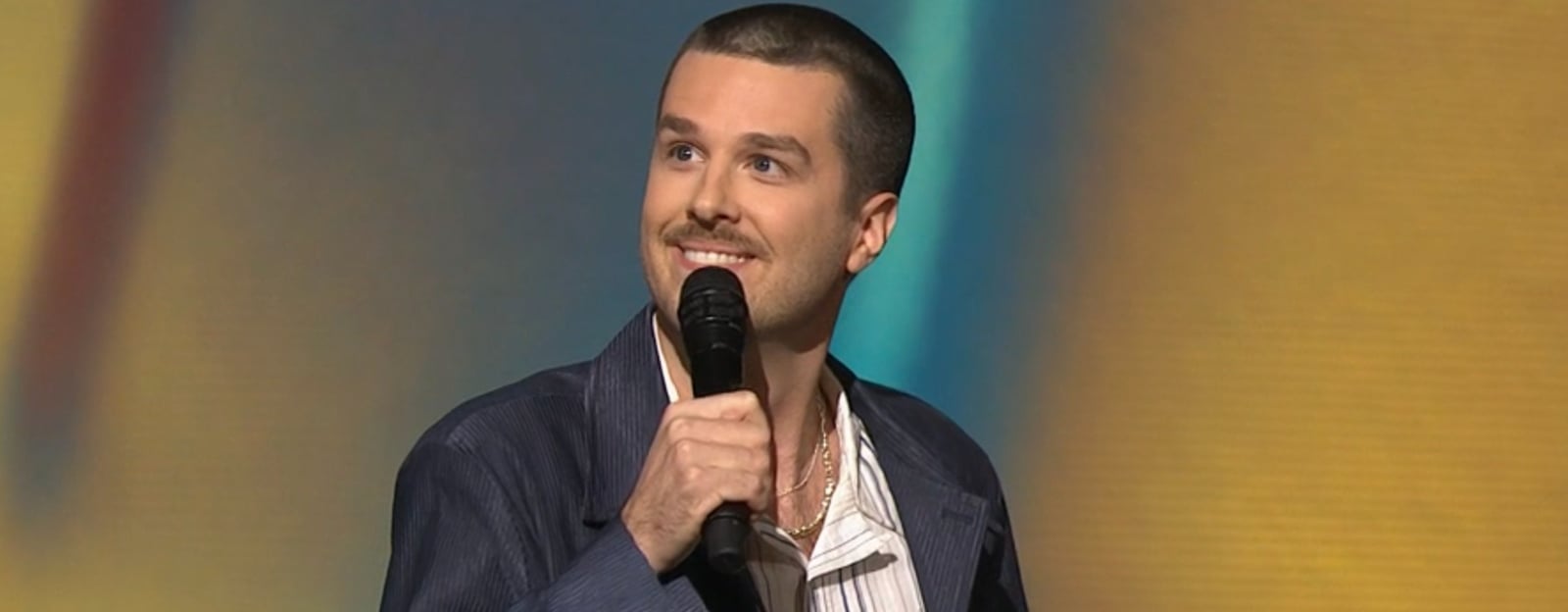 Les avis sont extrêmement partagés sur la performance de Pierre-Yves Roy-Desmarais à son 1er Gala de l'ADISQ