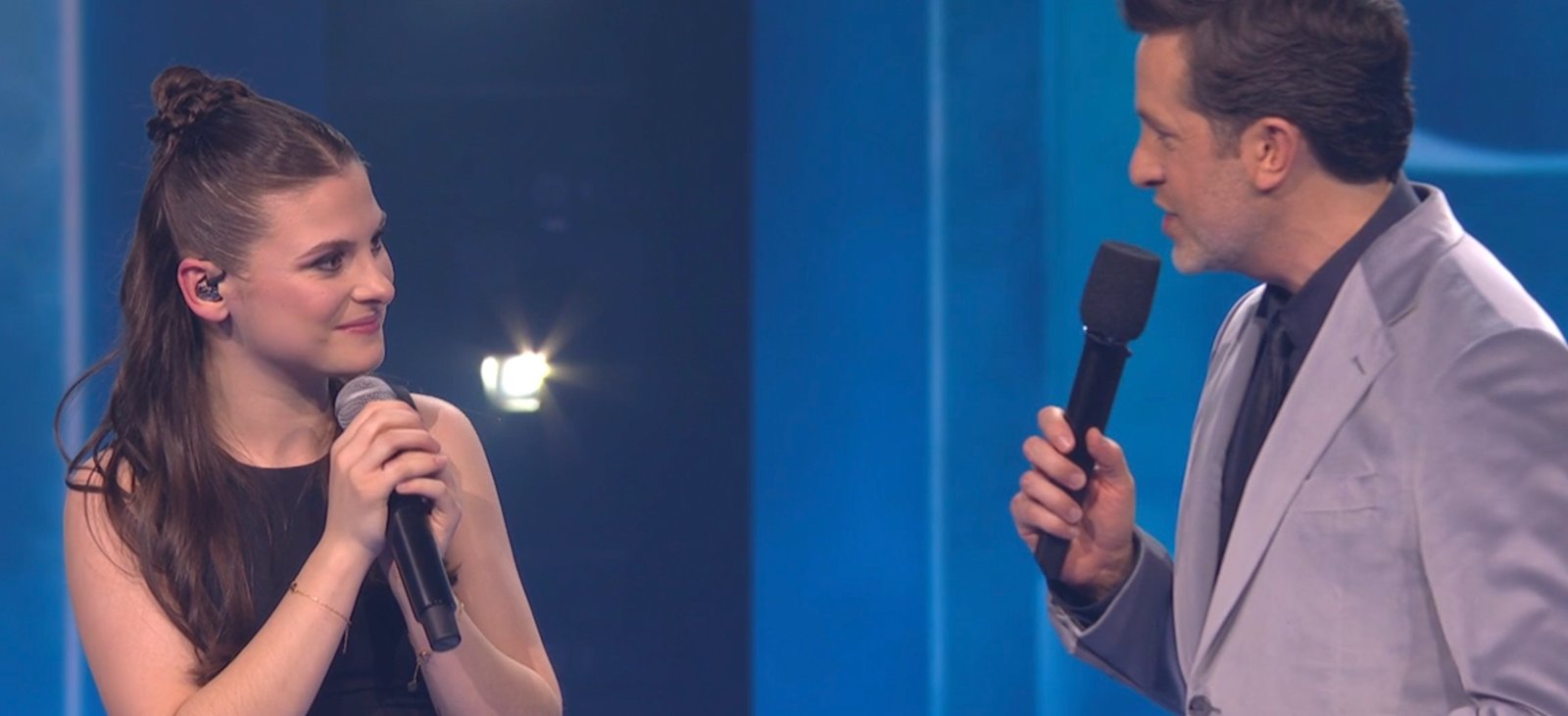 Garou connaissait déjà très bien la chanson interprétée par Mia, dimanche soir à Star Académie