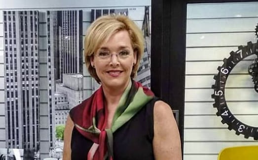 Sophie Thibault rayonne dans la nature alors qu'elle se trouve dans son élément