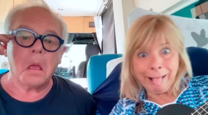 Luc Senay et son amoureuse, la réalisatrice Janie Gaumond-Brunet, n'ont plus de maison et vivent dans leur fourgonnette depuis 2 ans