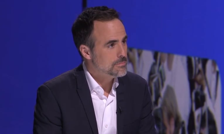 Sébastien Benoît brise le silence sur la rumeur qu'il remplacerait Gino Chouinard à Salut Bonjour