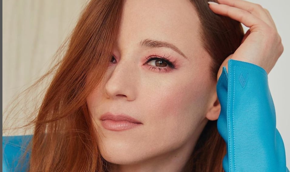 La robe très révélatrice de Karine Vanasse vole la vedette au Gala Québec Cinéma