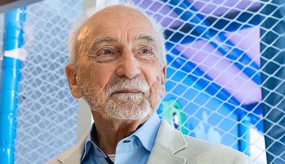 À 87 ans, Yvon Deschamps dévoile un nouveau projet