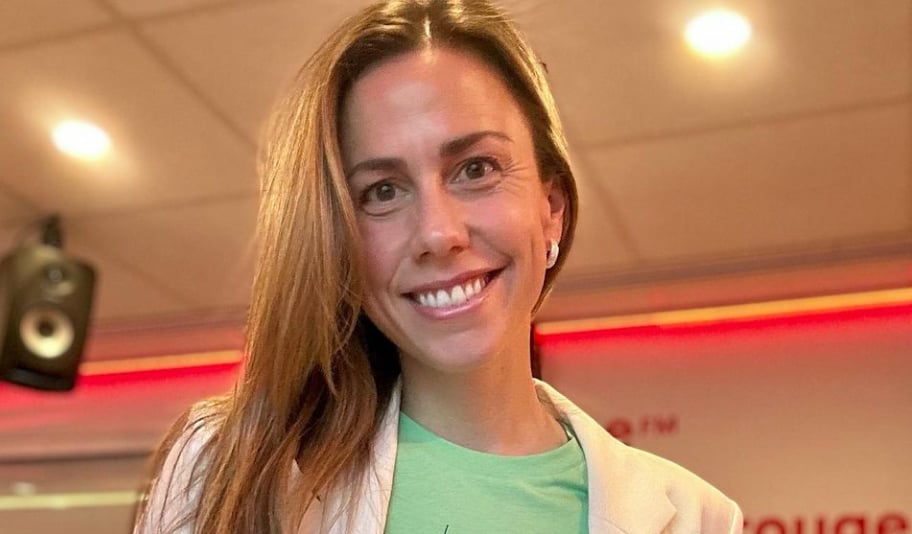Voici pourquoi Julie St-Pierre est absente de la radio