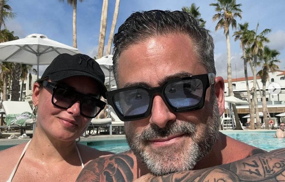 Benoît Gagnon partage toutes les photos de son voyage hors du Québec avec son amoureuse