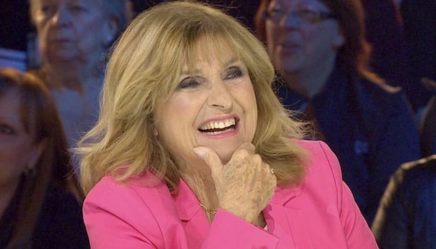 Dominique Michel fête ses 92 ans et elle prend la pose avec Cathy Gauthier