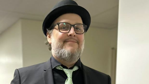 Ils revendent les billets gratuits de la cérémonie d'hommage national à Karl Tremblay à un prix astronomique