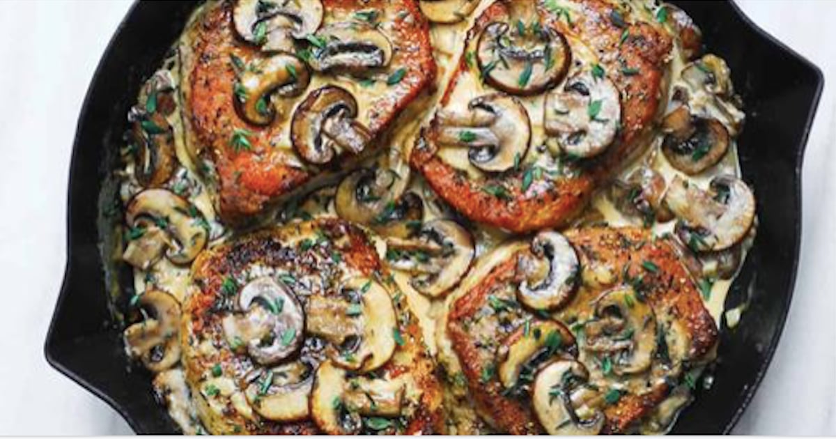 Recette facile: des côtelettes de porc crémeuses aux champignons