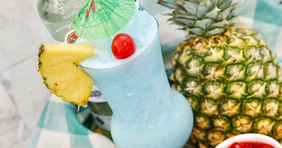 Cocktail de vacances: le Blue Hawaiian givré