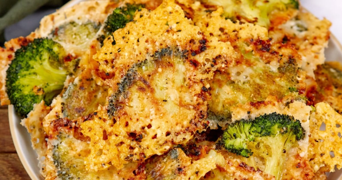 Chips de parmesan et brocoli 