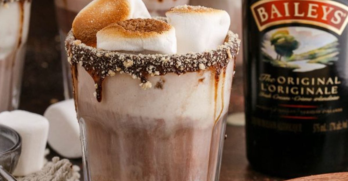 Décadent flotteur au Baileys et aux S’mores