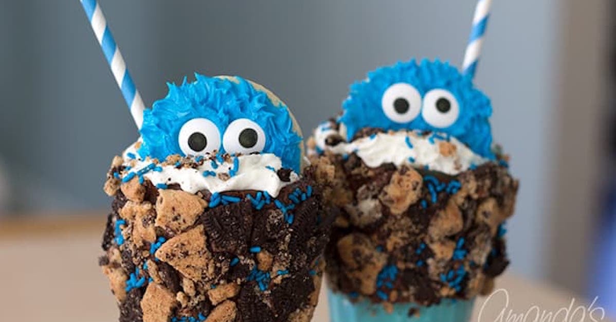 Wow! Les enfants, on fait des milkshakes monstres!