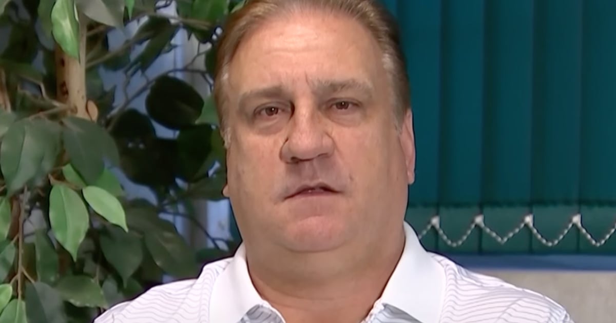 Un homme qui a gagné 37 millions de dollars à la loto est ruiné et doit retourner travailler.