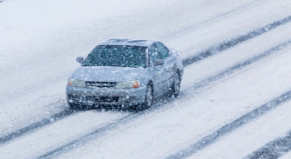 La neige va compliquer le retour à la maison pour des milliers de Québécois cet après-midi
