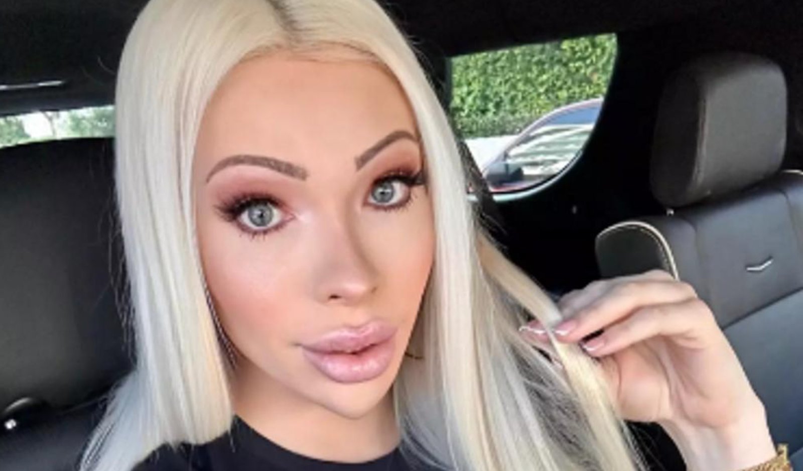 Une femme qui s'était métamorphosée en Barbie souhaite retrouver son apparence «normale».