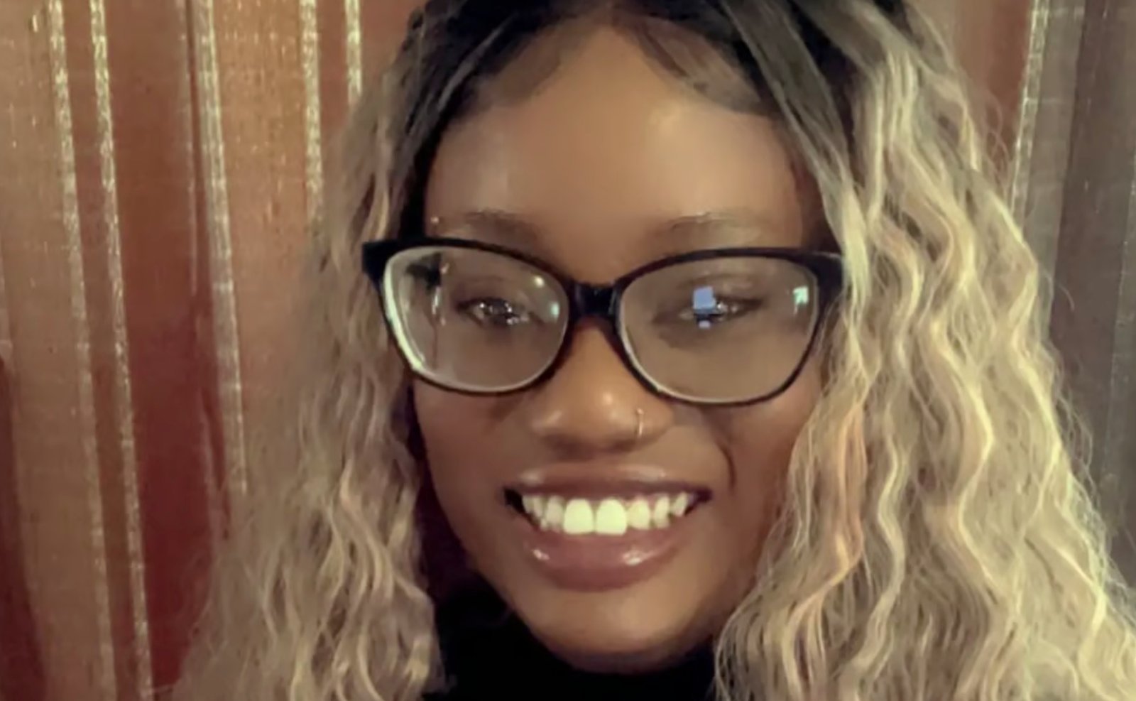 La mère qui a sauté dans les chutes de Niagara avec ses 2 enfants a laissé des messages troublants.