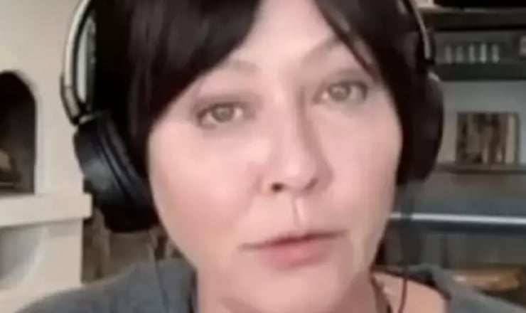 Shannen Doherty espère pouvoir survivre encore quelques années alors qu'elle est atteinte d'un grave cancer.